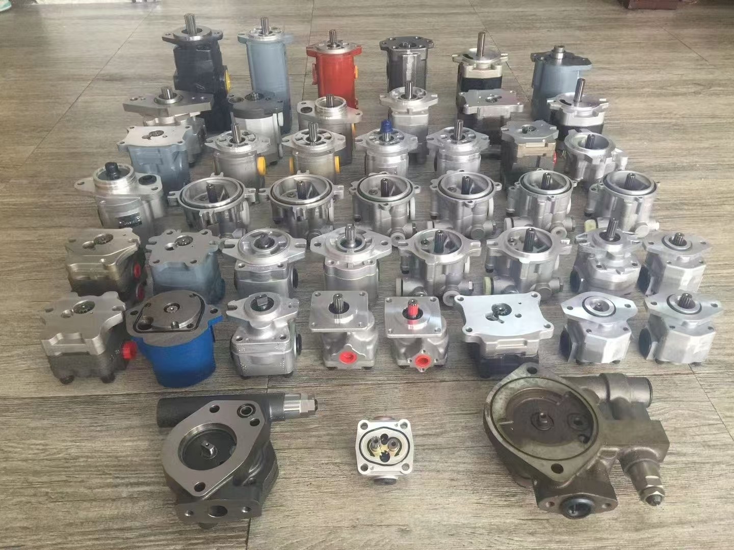 Chiny Guangzhou Gangwo Engineering Machinery Parts Department profil firmy
