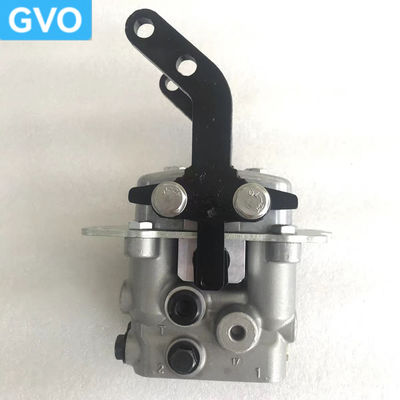 702-16-04250 7021604250 Części koparki Walking Foot Valve Pedal Assembly Do PC120-6 PC200-6 PC210 PC240-8 PC360-6 PC360-7 PC360-8